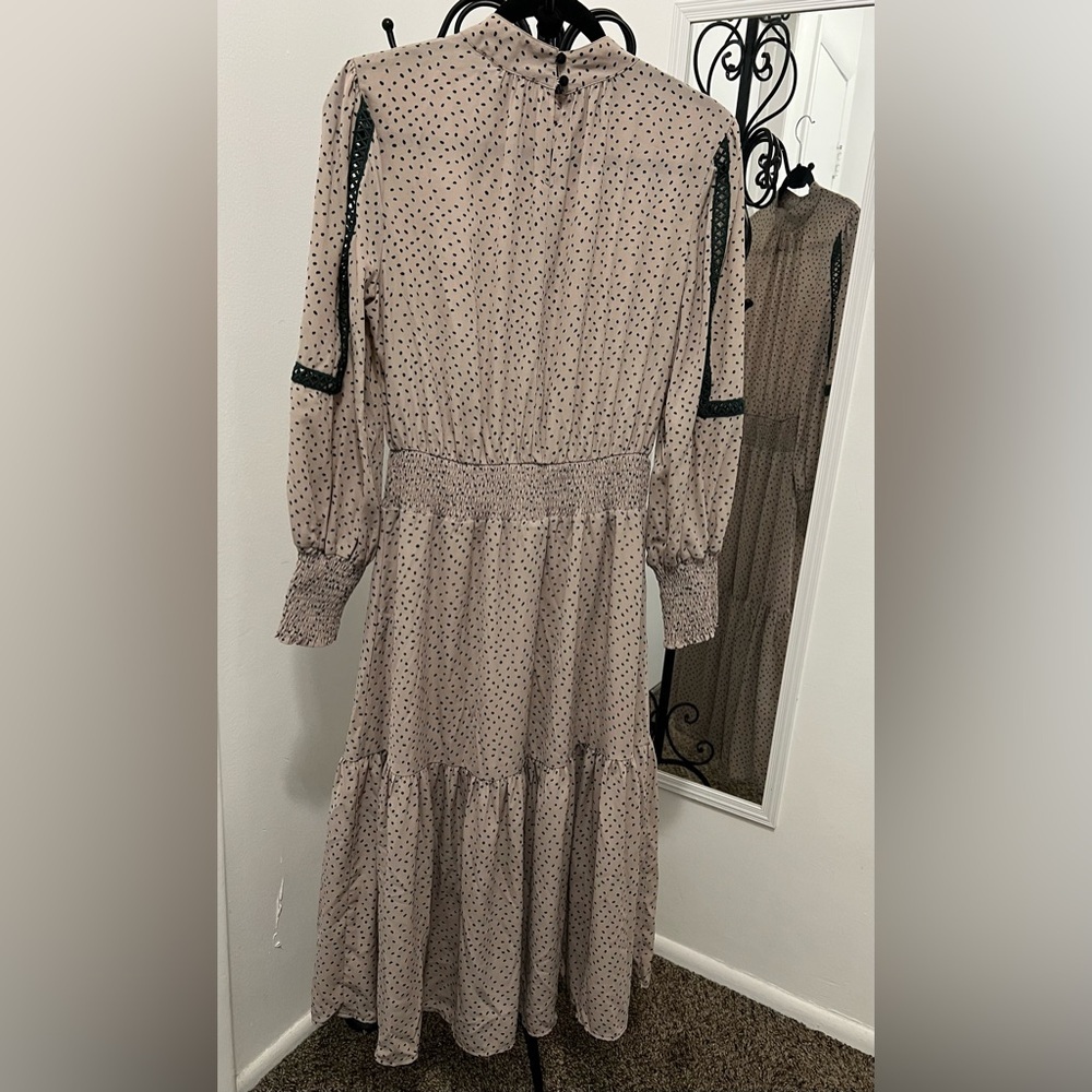 Olive Mauve Stylish Polka Dot Dress - Picture 3 of 10